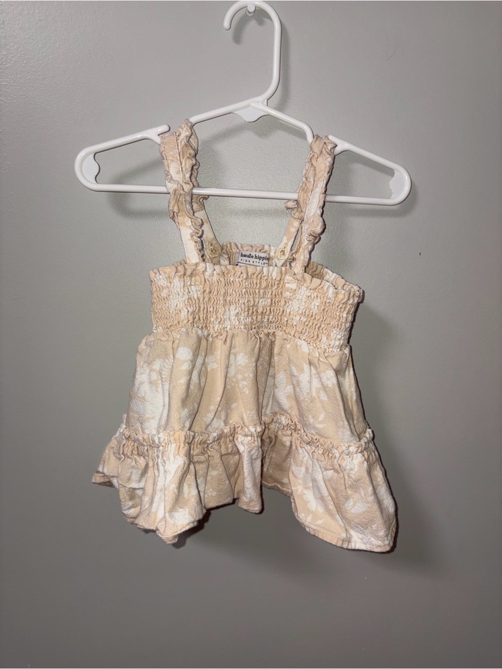 Haute Hippie Beige White Floral Ruffle Smocked Tank Girls 24M